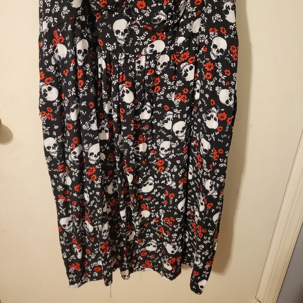 TORRID Size 4 Skull/Flower Skater Dress